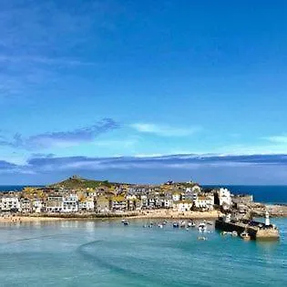 Σπίτι διακοπών 3 Bedroom Minutes Walk From Town, Harbour & Beaches. St Ives